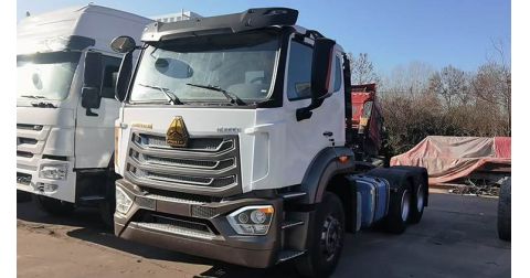 China Hohan Truck Head to be Shipped to Nigeria