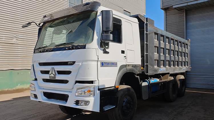 Used Sinotruk Howo Dump Truck 371 for Sale in Cameroon