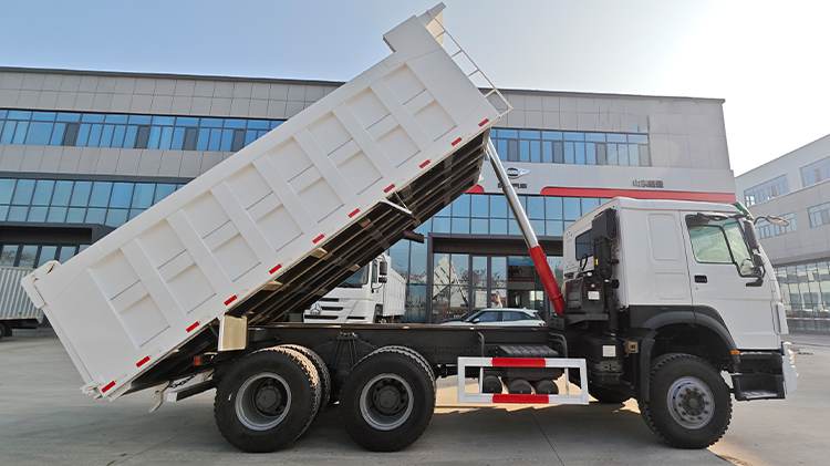 Used Sinotruk Howo 6x4 Tipper Truck 380 Price in China