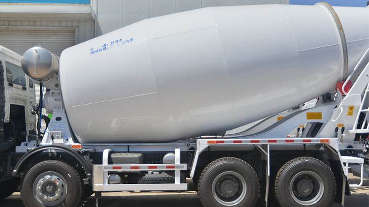 Sinotruk Howo TX Howo 8x4 Mixer Truck Concrete for Sale in Ghana