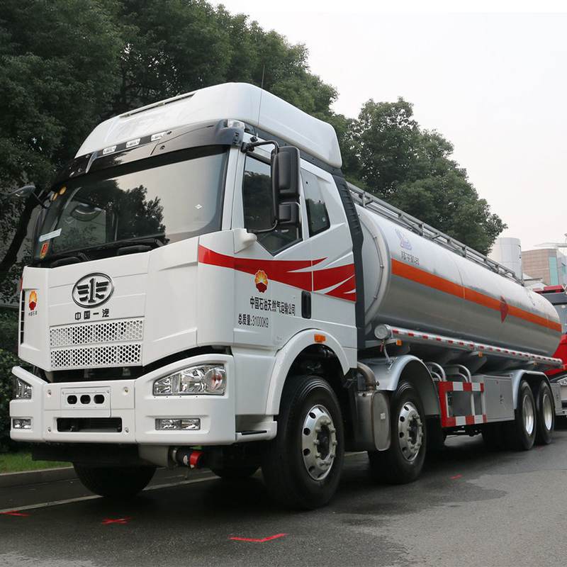 Used 8x4 J6M Faw Jiefang Fuel Truck