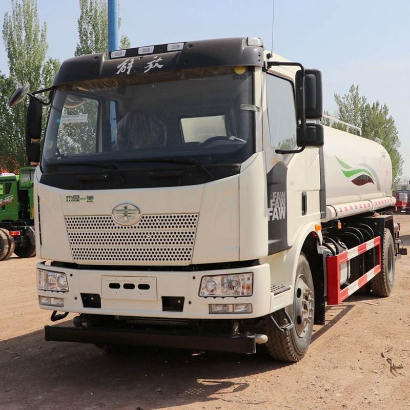 Used J6L Faw 4x2 Water Truck 220hp