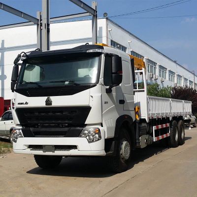 China Sinotruck Howo A7 6x4 Truck 10 Wheels Truck Mounted Crane