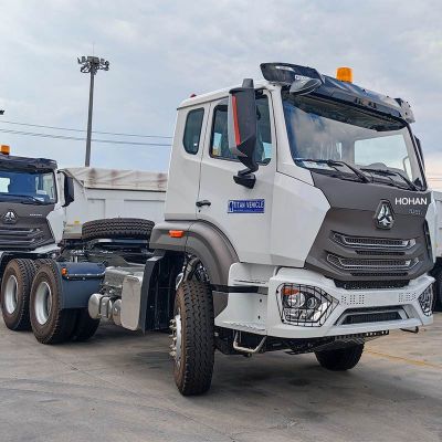 6x4 Sinotruk Hohan N7 Tractor Truck