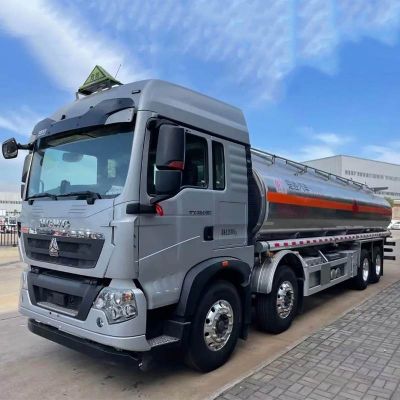 20 Ton Second Hand Sinotruk Howo 8x4 Tank Truck