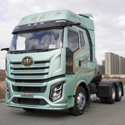 Used 6x4 Faw Tractor Head J6V 660hp