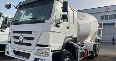 Second Hand Sinotruk Howo Concrete Mixer Truck 6x4
